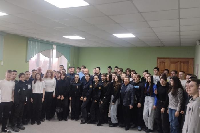 Ректор Валерій СОКУРЕНКО зустрівся з вихованцями ліцею з посиленою військово-фізичною підготовкою «Рятувальник»