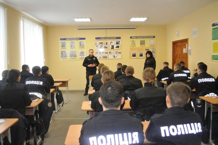 Бінарне заняття з дисципліни «Застосування превентивних поліцейських заходів до різних категорій осіб»