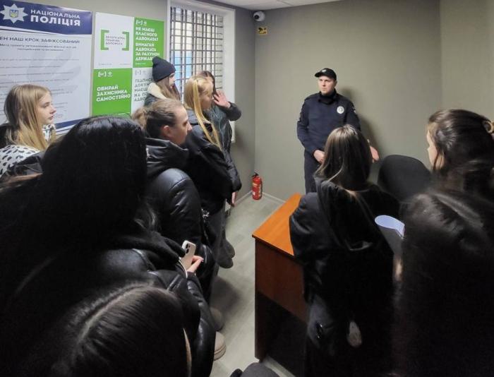 Ознайомлювальне заняття на базі ізолятора тимчасового тримання №4 у м. Кам'янець-Подільський