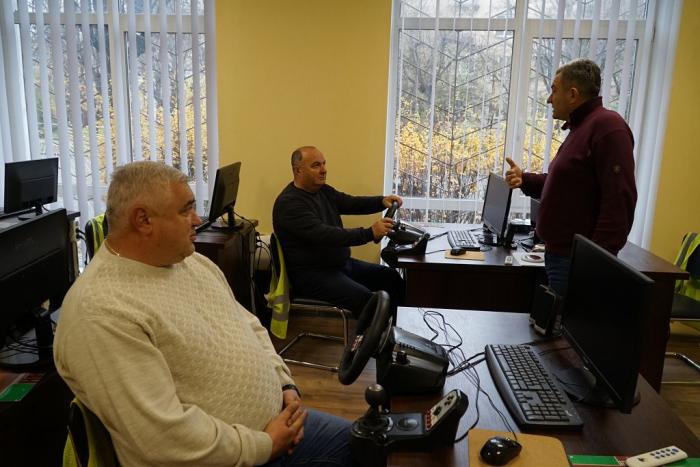 Співпраця Автошколи ХНУВС із громадськими організаціями