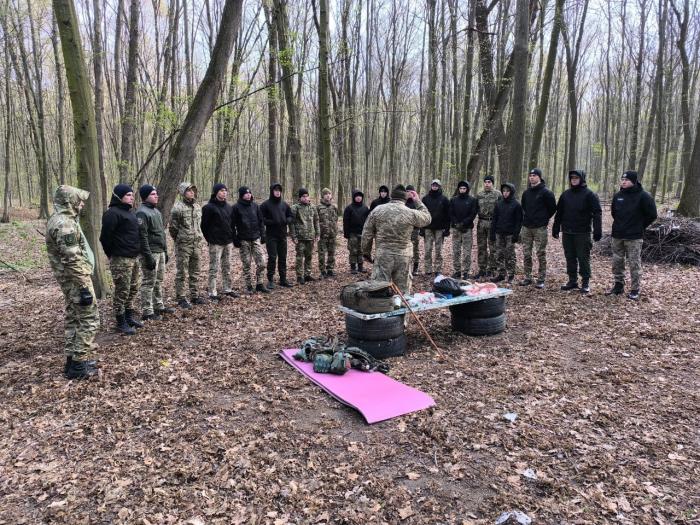 Курсанти відпрацювали тактику надання допомоги пораненим