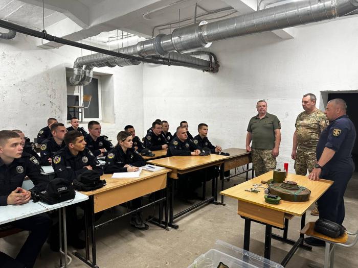 Бінарне заняття з тактики дій у разі виявлення вибухонебезпечних предметів