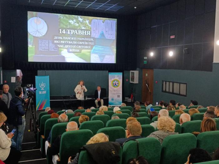 Урок людяності крізь призму кіномистецтва 