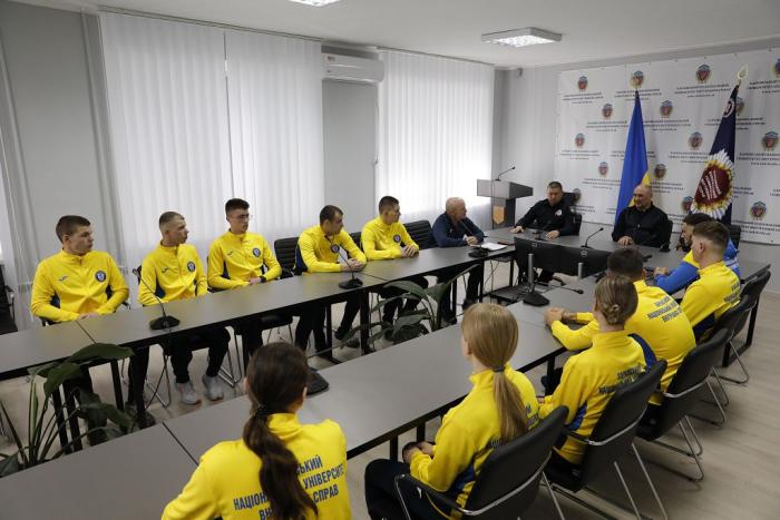 Настанови ректора команді університету перед чемпіонатом МВС України із легкої атлетики