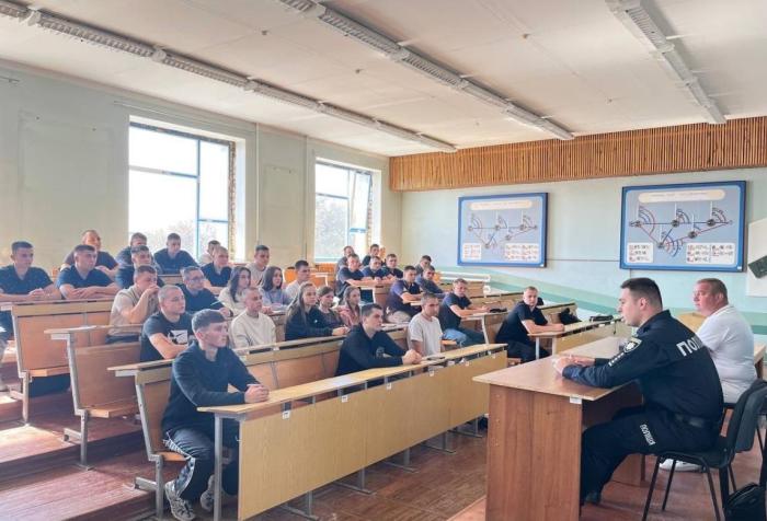 Взаємодія поліцейських підрозділів: практичний досвід для курсантів