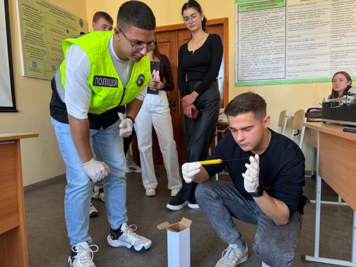 Practical training as an integral part of the training of future investigators