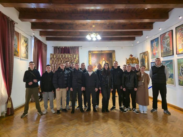 Знайомство курсантів із творчістю Героя України