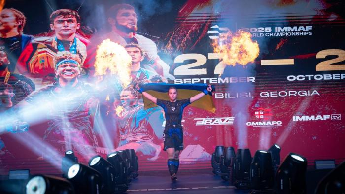 Яна Шелемба виборола срібло світового рівня: курсантка ХНУВС підкорює міжнародну арену ММА