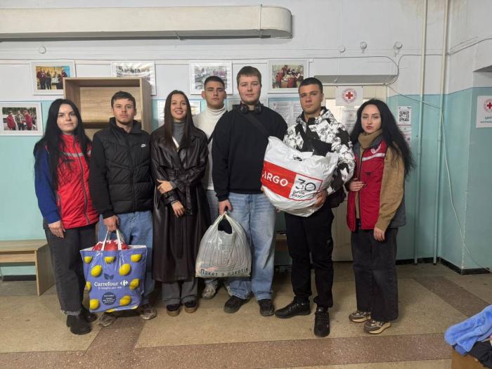 Студенти ННІ №5 долучилися до фрісайклінгу: допомога тим, хто потребує