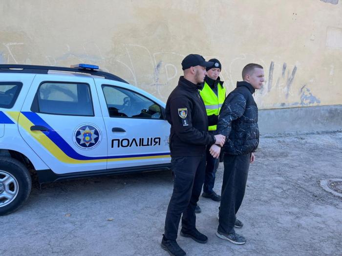 Тактика доставлення затриманої особи 