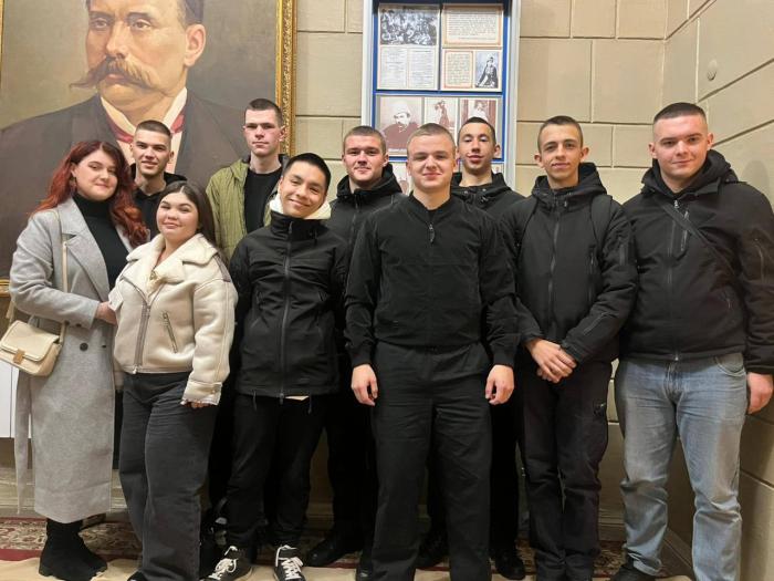 Курсанти ХНУВС долучилися до світу мистецтва