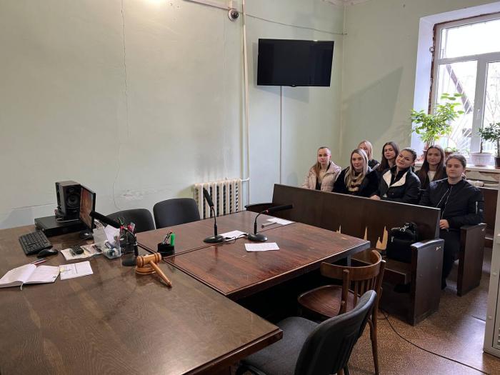 Практичний досвід для майбутніх правників