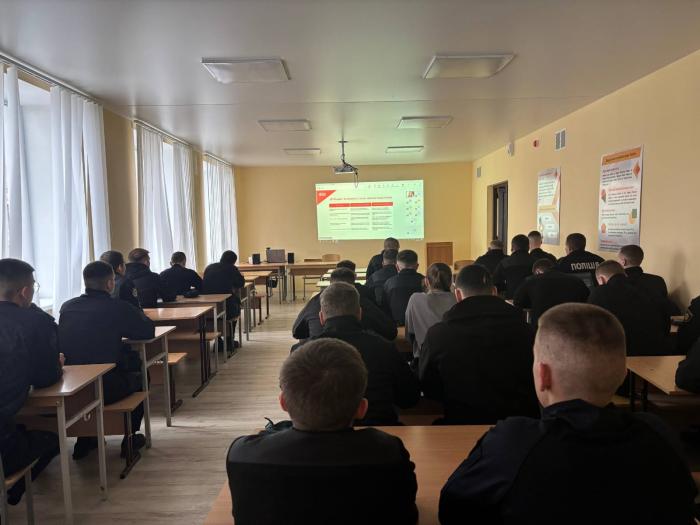 Майбутні офіцери поліції вчаться протидіяти цифровим загрозам в епоху штучного інтелекту