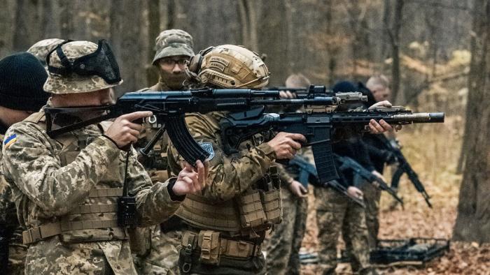 Злагоджені, впевнені, готові: курсанти ННІ №2 відпрацьовують оборонний бій