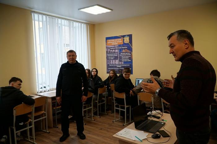 Бінарне заняття з кібербезпеки: студенти ознайомилися з методами технічного захисту інформації