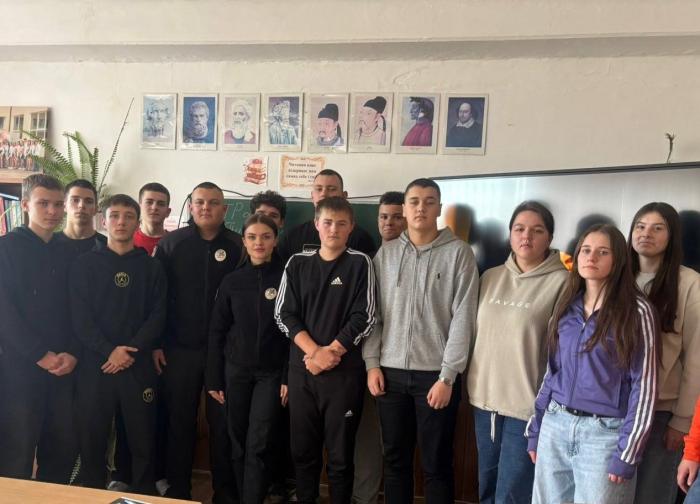 Ліцеїстам м. Полонне – про навчання у ХНУВС