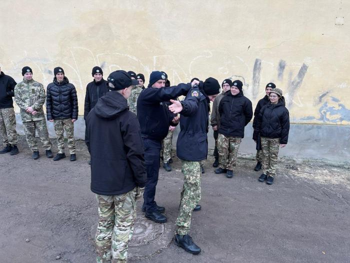 Практика поліцейських тактик для курсантів ННІ №4