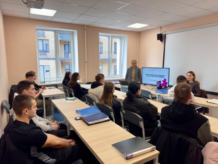 Роль жінки в українському суспільстві: у ХНУВС відбулися тематичні зустрічі