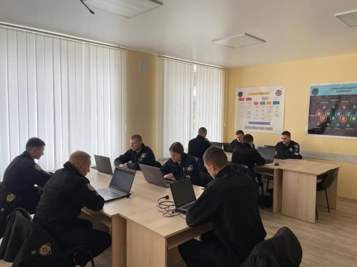 Курсанти-учасники кіберцентру ННІ № 4 долучилися до міжнародного онлайн-тренінгу з сучасної аналітики