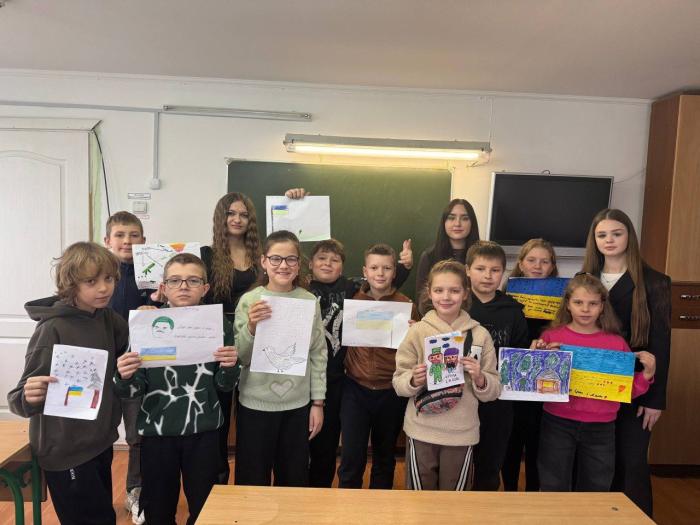 Листи, що гріють душу наших героїв