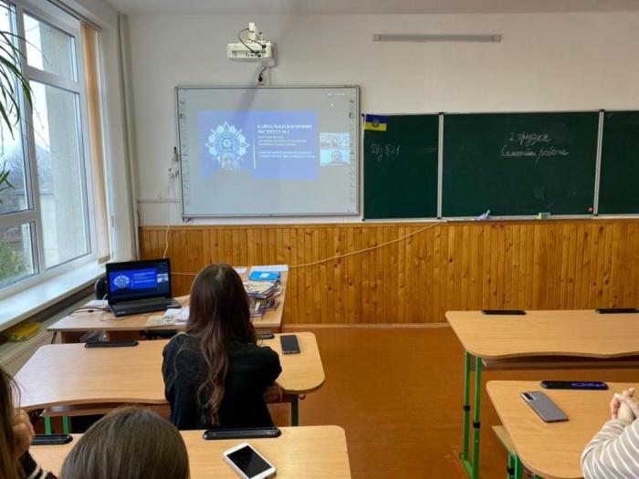 Профорієнтаційна робота ННІ №1: зустріч зі школярами Чернівеччини