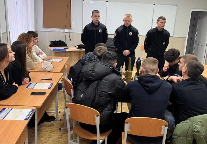 ХНУВС провів профорієнтаційну зустріч і практичний тренінг для майбутніх абітурієнтів