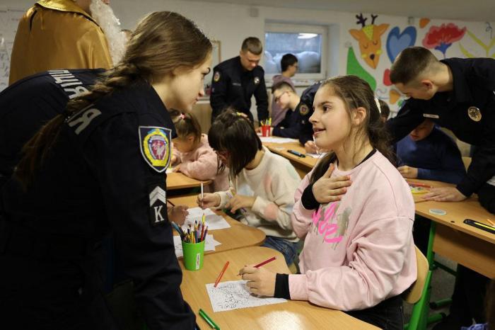 Smiles. Creativity. Warmth of hearts (VIDEO)