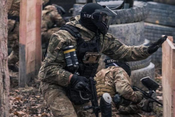 Training cadets in a realistic training format