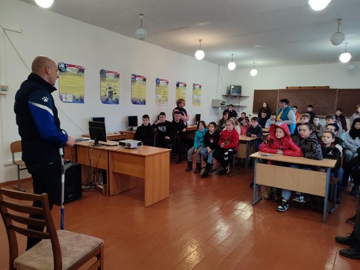 Schoolchildren – about service, sports and studying at the university