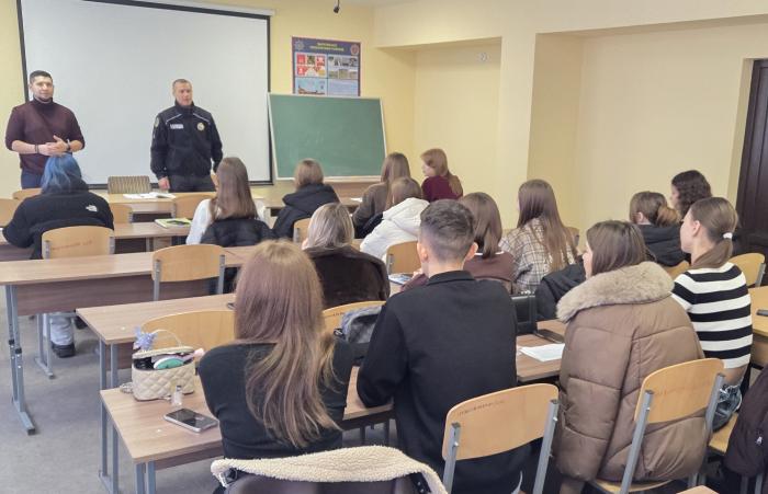 Changes in Law in Wartime: A Binary lesson for first-year student