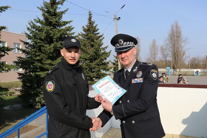 Ректор університету відзначив курсантів вишу