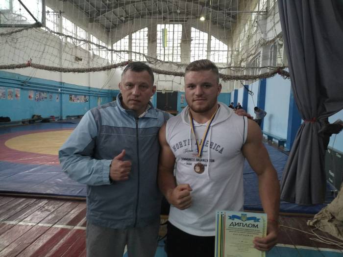 Бронзова нагорода з вільної боротьби