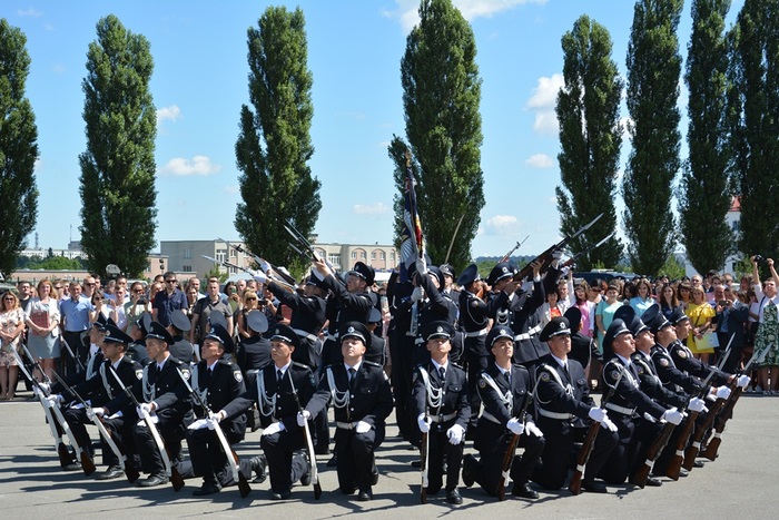 Харківський національний університет внутрішніх справ запрошує на навчання! Зроби свій вибір!