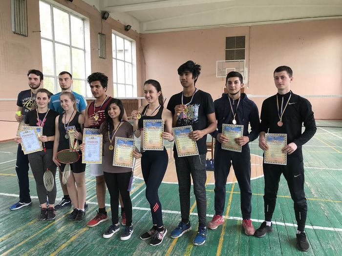 Студенти Сумської філії ХНУВС - призери змагань з бадмінтону!