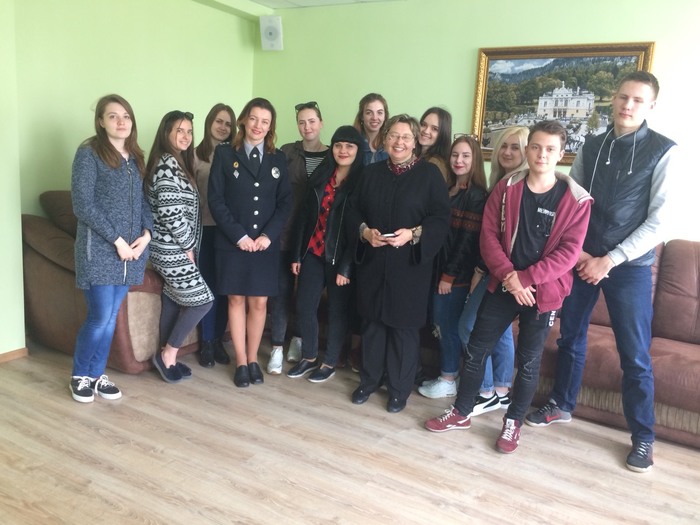 Знайомство з професією