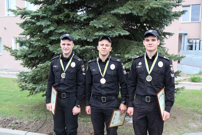 Ректор університету відзначив курсантів вишу