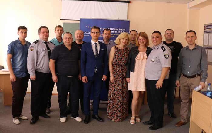 Працівники поліції отримали сертифікати з лідерства та управління 