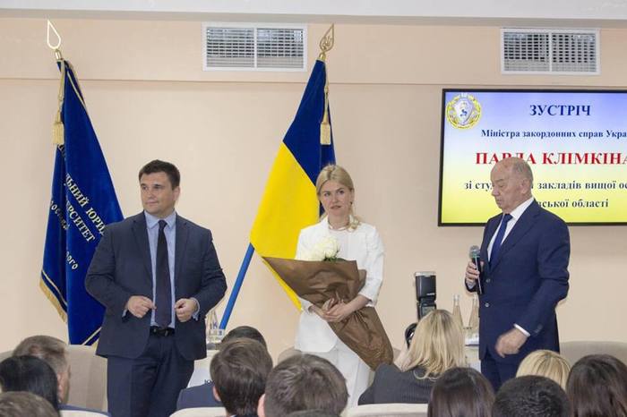 Міністр закордонних справ України Павло Клімкін провів зустріч зі  студентами та курсантами вишів Харкова