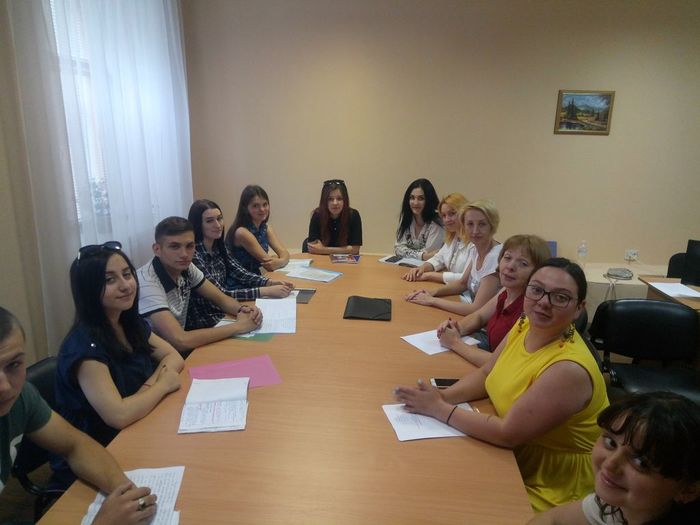 У Сумській філії відбувся круглий стіл