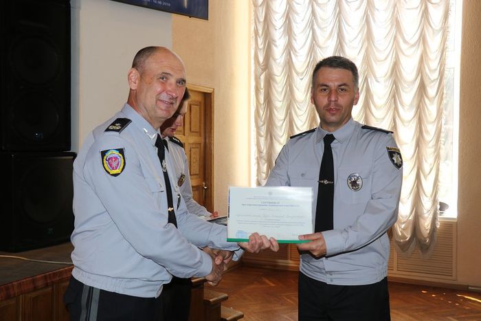 Ректор університету вручив сертифікати представникам ГУНП в областях, які пройшли підвищення кваліфікації