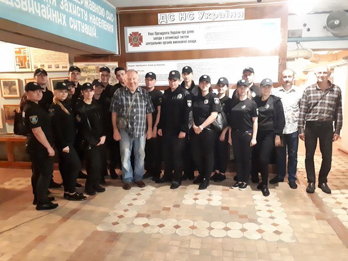 Слухачів «Академії поліції» вчили правильно діяти у разі виникнення техногенних та соціальних небезпек