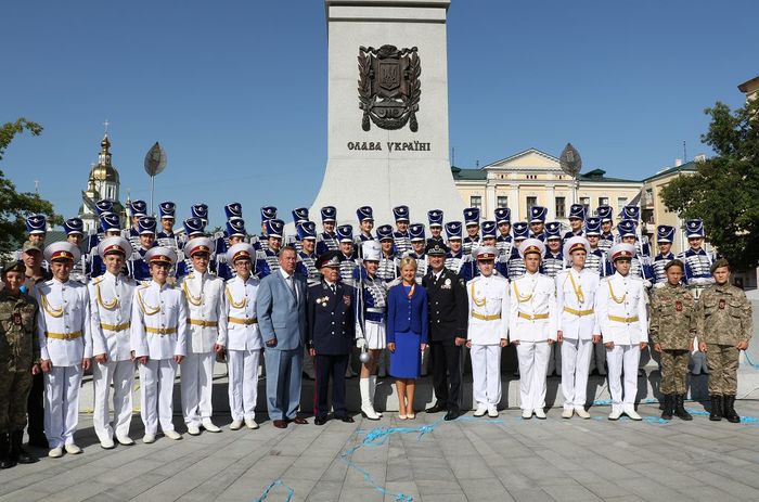 Патріотичним флешмобом у Харкові відзначили День Державного Прапора України