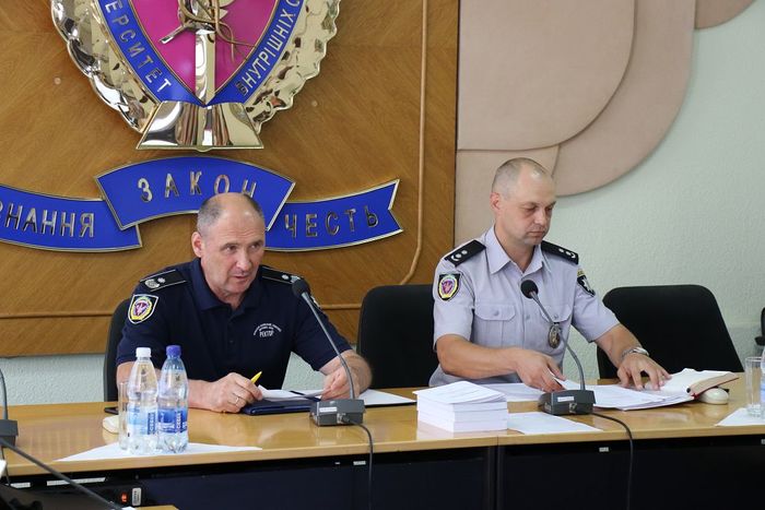 Ректор ХНУВС Валерій Сокуренко вручив нагороди працівникам університету