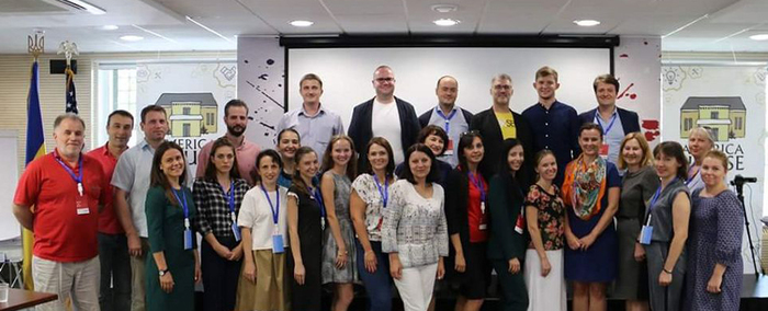 Конституційне право: ціннісно-орієнтована демократія в процесі розвитку