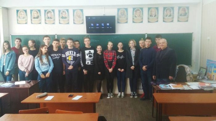 Представник університету провів зустріч із старшокласниками