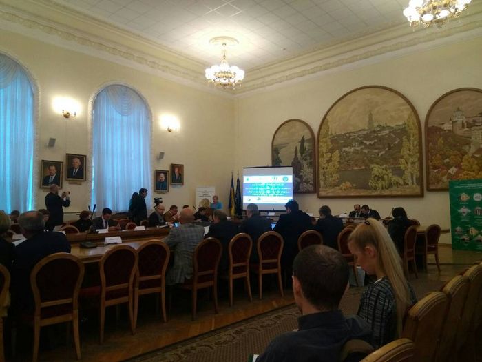 Студентка університету взяла участь у Всеукраїнському науковому форумі «Регулювання та перспективи ринку криптоактивів»