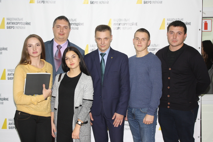 Цифрові технології у боротьбі з корупцією