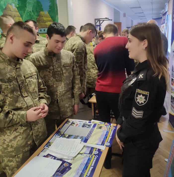 Ректор та працівники університету привітали колектив Ліцею «Патріот» з професійним святом – Днем Збройних Сил України