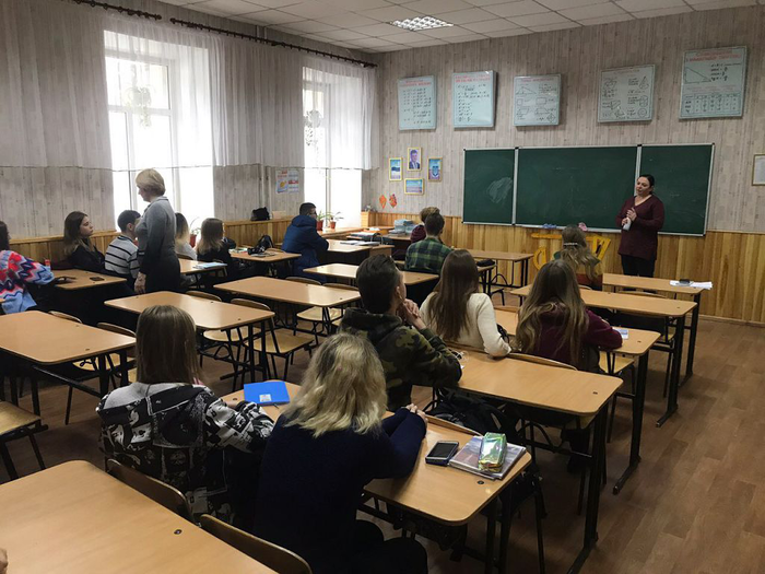 Профорієнтаційна робота в навчальних закладах Лебединщини