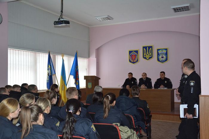 В «Академії поліції» Сумської філії ХНУВС розпочали навчання поліцейські, уперше прийняті на службу до поліції